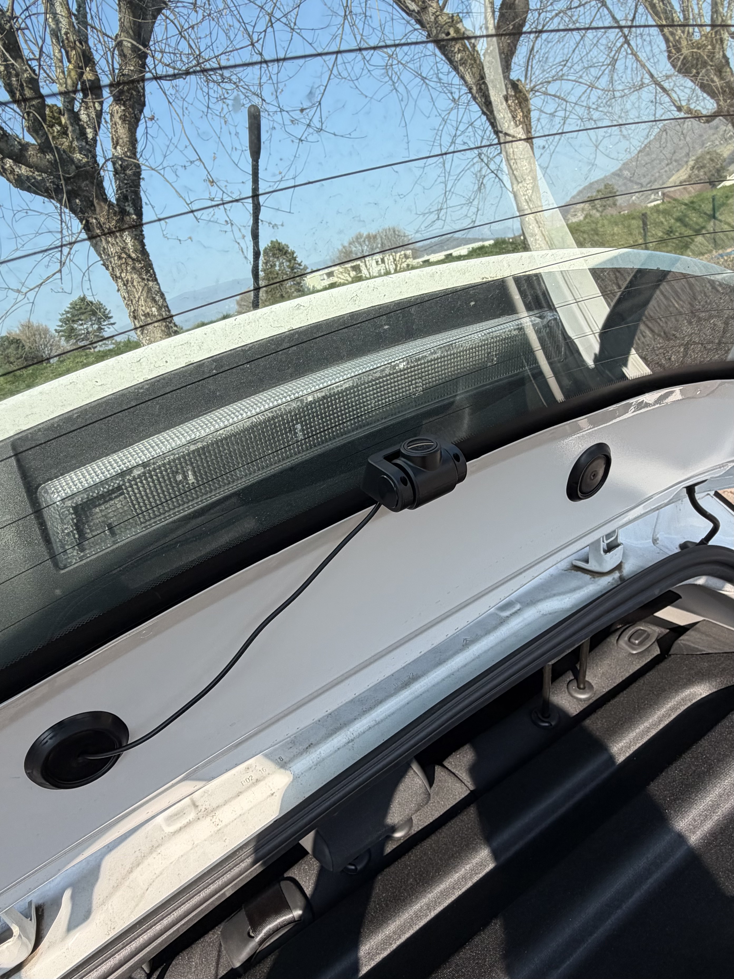 Dashcam Citroen C4 arriere interieure